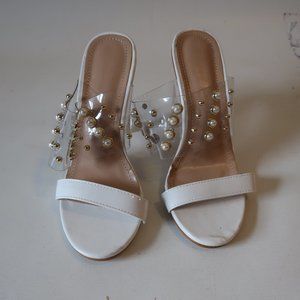 Shag Boutique White Patent Leather Sandals With Pearl Details 36 US/6 *